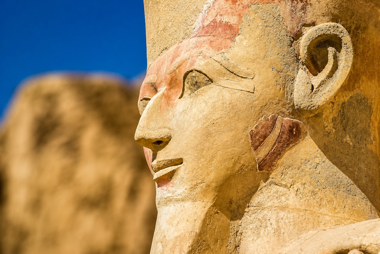 Maldición de la memoria: el borrado de la historia como castigo supremo en el antiguo Egipto