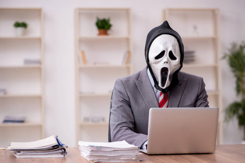 La teoría del «Internet muerto» deja de ser una conspiración: los agentes de IA ya dominan el tráfico de la Red